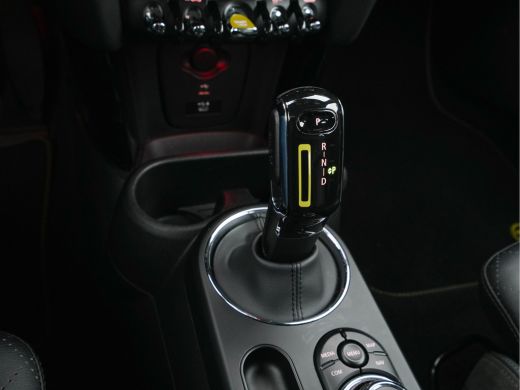 Mini Mini Electric Charged 33 kWh [ 3-Fase ] (INCL-BTW) *HEAD-UP | HARMAN/KARDON-AUDIO | LEATHER-ALCANTARA | MATRIX-... ActivLease financial lease