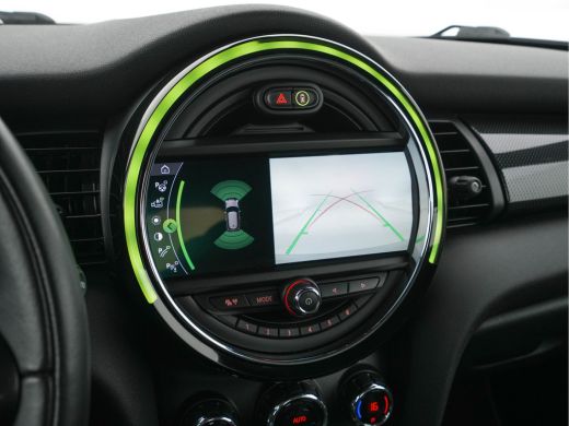 Mini Mini Electric Charged 33 kWh [ 3-Fase ] (INCL-BTW) *HEAD-UP | HARMAN/KARDON-AUDIO | LEATHER-ALCANTARA | MATRIX-... ActivLease financial lease