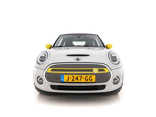 Mini Mini Electric Charged 33 kWh [ 3-Fase ] (INCL-BTW) *HEAD-UP | HARMAN/KARDON-AUDIO | LEATHER-ALCANTARA | MATRIX-... ActivLease financial lease