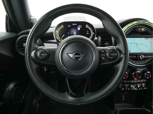 Mini Mini Electric Charged 33 kWh [ 3-Fase ] (INCL-BTW) *HEAD-UP | HARMAN/KARDON-AUDIO | LEATHER-ALCANTARA | MATRIX-... ActivLease financial lease