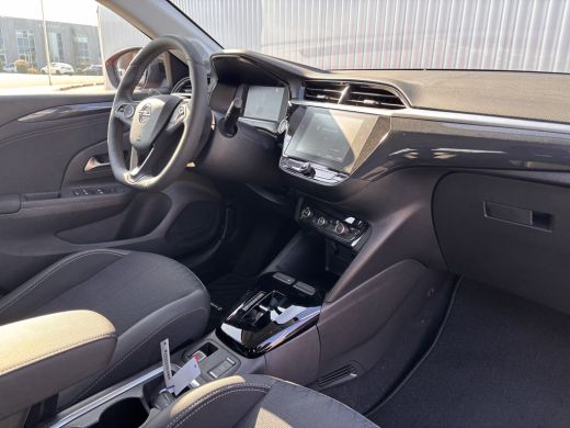 Opel CORSA-E Opel Elegance-e | 11 kW boordlader | 16" Lichtmetalen velgen, 8 spaaks met 195/55 R16 banden | 3-... ActivLease financial lease