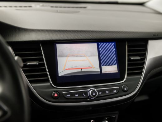 Opel Crossland X 1.2 Turbo Innovation (APPLE CARPLAY, GROOT NAVI, 360 CAMERA, CLIMATE, LEDER, SPORTSTOELEN, GETINT... ActivLease financial lease