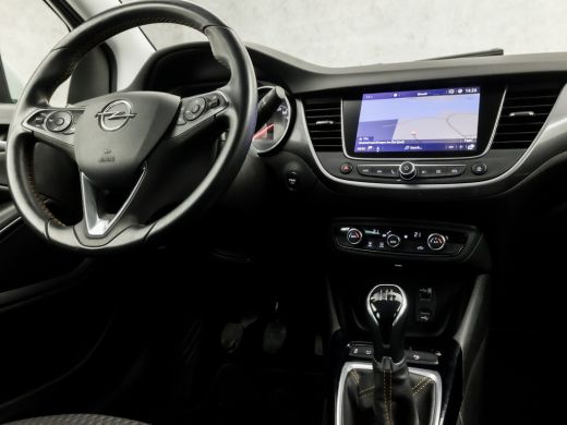 Opel Crossland X 1.2 Turbo Innovation (APPLE CARPLAY, GROOT NAVI, 360 CAMERA, CLIMATE, LEDER, SPORTSTOELEN, GETINT... ActivLease financial lease