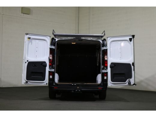 Opel Vivaro 1.6 CDTI 120pk L1 H1 Airco Imperiaal Trekhaak ActivLease financial lease