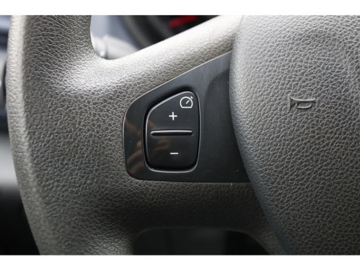 Opel Vivaro 1.6 CDTI 120pk L1 H1 Airco Imperiaal Trekhaak ActivLease financial lease