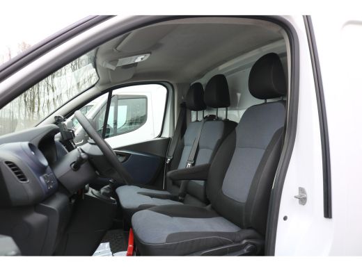 Opel Vivaro 1.6 CDTI 120pk L1 H1 Airco Imperiaal Trekhaak ActivLease financial lease