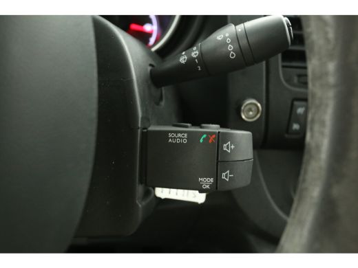 Opel Vivaro 1.6 CDTI L1H1 Airco Cruise Navigatie Parkeersensoren 3 Persoons Imperiaal Elektrpakket ActivLease financial lease
