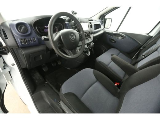 Opel Vivaro 1.6 CDTI L2H1 Airco Cruise Navi PDC 3 Persoons LED Imperiaal Elektrpakket Trekhaak ActivLease financial lease