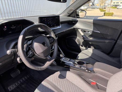 Peugeot 2008 Peugeot 1.2 Hybrid 130PK Allure | Camera voor | Cruise control | DAB ontvanger ActivLease financial lease