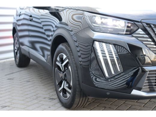 Peugeot 2008 1.2 PURETECH 130PK GT PACK AUTOMAAT / NAVI / LEDER / CLIMA / LED / PDC / 17" LMV / KEYLESS / 360°... ActivLease financial lease