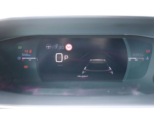 Peugeot 2008 1.2 PURETECH 130PK GT PACK AUTOMAAT / NAVI / LEDER / CLIMA / LED / PDC / 17" LMV / KEYLESS / 360°... ActivLease financial lease