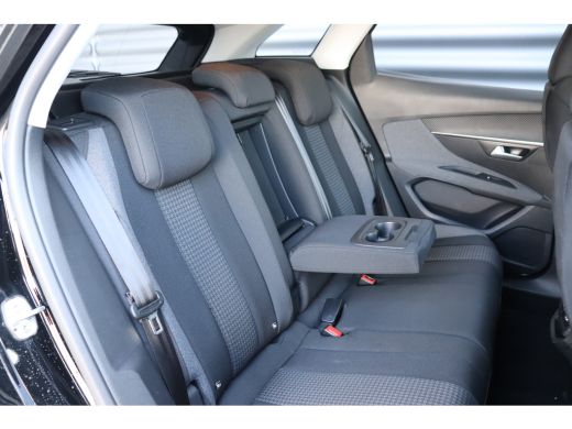 Peugeot 3008 1.2 PURETECH 130PK ACTIVE PACK NAVI / CLIMA / PDC / 17" LMV / CAMERA / BLUETOOTH / CRUISECONTROL ... ActivLease financial lease