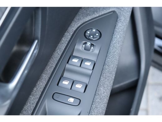 Peugeot 3008 1.2 PURETECH 130PK ACTIVE PACK NAVI / CLIMA / PDC / 17" LMV / CAMERA / BLUETOOTH / CRUISECONTROL ... ActivLease financial lease