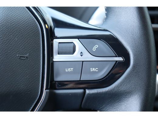 Peugeot 3008 1.2 PURETECH 130PK ACTIVE PACK NAVI / CLIMA / PDC / 17" LMV / CAMERA / BLUETOOTH / CRUISECONTROL ... ActivLease financial lease