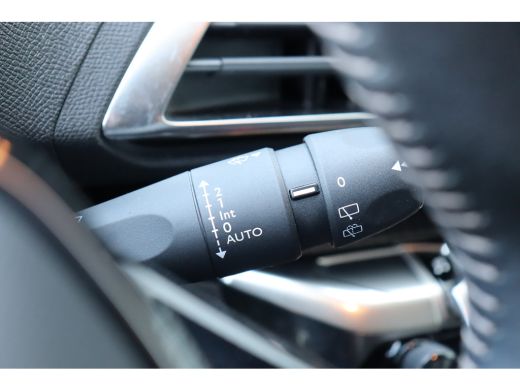 Peugeot 3008 1.2 PURETECH 130PK ACTIVE PACK NAVI / CLIMA / PDC / 17" LMV / CAMERA / BLUETOOTH / CRUISECONTROL ... ActivLease financial lease