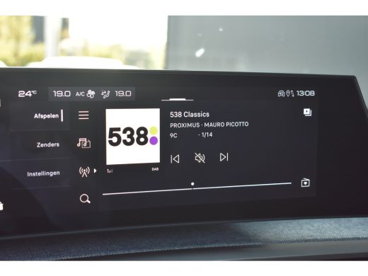 Peugeot 5008 Peugeot 1.2 Hybrid 136 Allure 7 Zits! | Navigatie | 360 Camera | Draadloos Apple Carplay & Androi... ActivLease financial lease