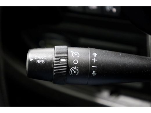 Peugeot Boxer 2.2 BlueHDi 120pk L2H2 Premium Airco/Camera 08-2020 ActivLease financial lease