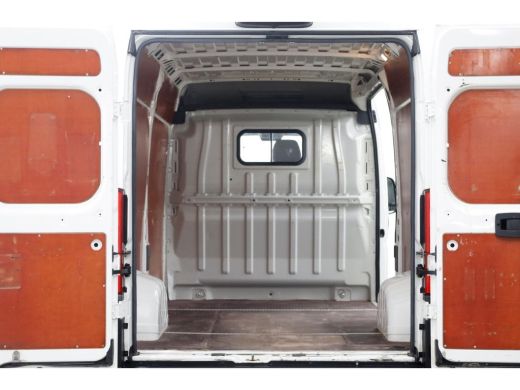 Peugeot Boxer 2.2 BlueHDi 120pk L2H2 Premium Airco/Camera 08-2020 ActivLease financial lease