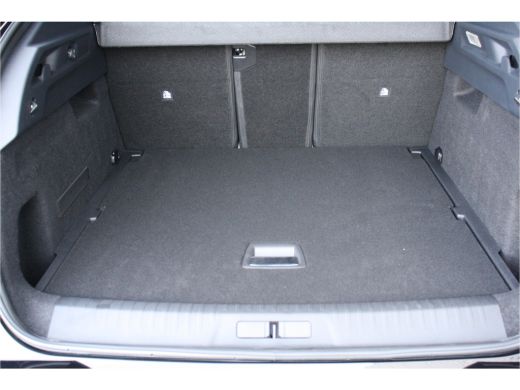 Peugeot E-3008 Peugeot 73KWH GT AVANTAGE 214PK / NAVI / LEDER / CLIMA / FULL-LED / 20" LMV / KEYLESS / WARMTEPOM... ActivLease financial lease