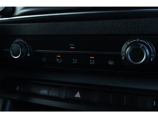 Peugeot Expert 2.0 BlueHDI 120 Standard Premium | Cruise Control | Trekhaak | Imperiaal | Navi | Carplay | Camera ActivLease financial lease