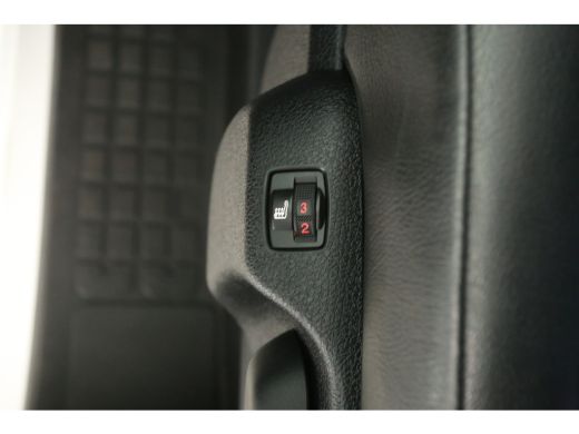 Peugeot Expert 2.0 BlueHDI L3H1 Automaat Airco Cruise LED 360Camera Carplay 3 Persoons PDC Stoelverwarming ActivLease financial lease