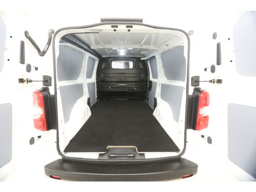 Peugeot Expert 2.0 BlueHDI L3H1 Automaat Airco Cruise LED 360Camera Carplay 3 Persoons PDC Stoelverwarming ActivLease financial lease