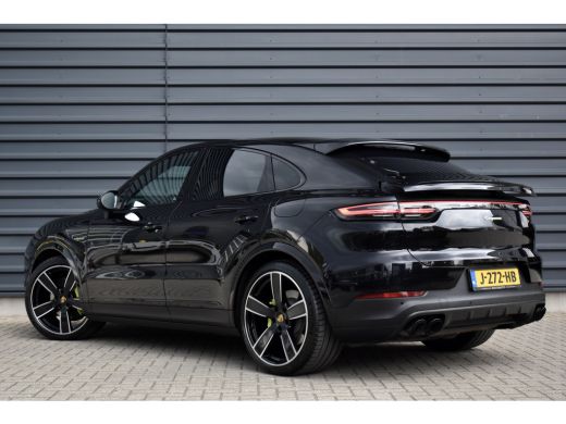 Porsche Cayenne Coupé 3.0 E-Hybrid 462pk | Panoramadak | ACC | Matrix PDLS+ | Bose | 22'' Velgen | 360 Camera | Trekhaak | ActivLease financial lease