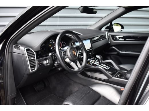 Porsche Cayenne Coupé 3.0 E-Hybrid 462pk | Panoramadak | ACC | Matrix PDLS+ | Bose | 22'' Velgen | 360 Camera | Trekhaak | ActivLease financial lease