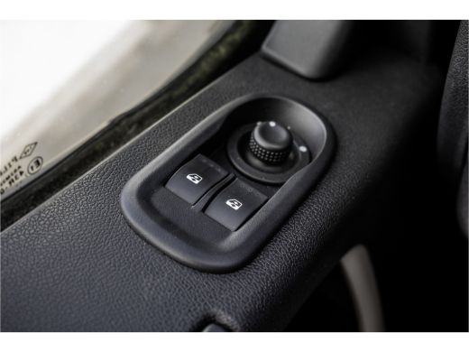 Renault Master 2.3 dCi L2H2 | 130 PK | Euro 6 Airco | Cruise | PDC | Imperiaal | Ladder | ActivLease financial lease