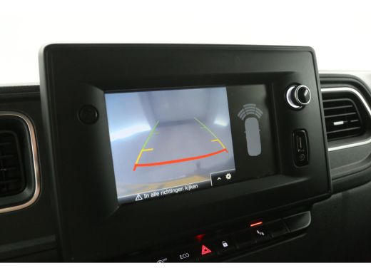 Renault Master T33 2.3 dCi L2H2 150PK Airco Camera Cruise 2xSchuifdeur LED PDC 3 Persoons Elektrpakket Trekhaak ActivLease financial lease