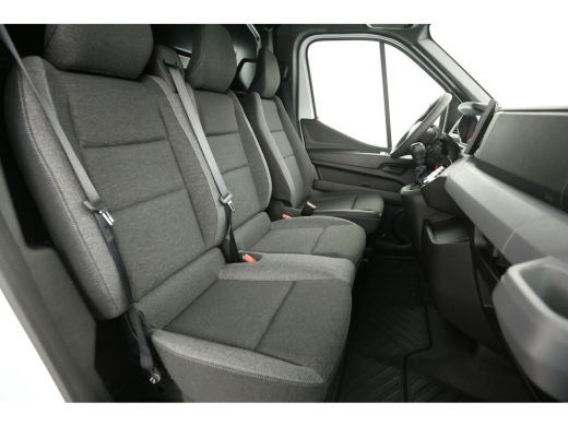Renault Master T35 2.0 dCi Advanced L2H2 | NIEUW | BPM VRIJ |  Airco LED Cruise Camera Carplay Navi 3 Persoons PDC ActivLease financial lease