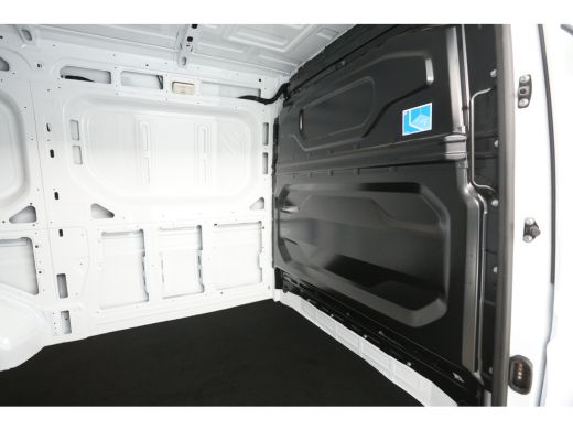 Renault Master T35 2.0 dCi Advanced L2H2 | NIEUW | BPM VRIJ |  Airco LED Cruise Camera Carplay Navi 3 Persoons PDC ActivLease financial lease