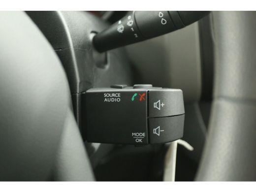Renault Trafic 1.6 dCi L2H1 Glasresteel Airco Cruise Navi Glasauto 3 Persoons Elektrpakket Imperiaal Trekhaak ActivLease financial lease