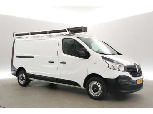 Renault Trafic 1.6 dCi L2H1 Glasresteel Airco Cruise Navi Glasauto 3 Persoons Elektrpakket Imperiaal Trekhaak ActivLease financial lease