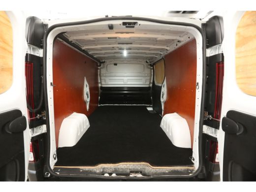 Renault Trafic 1.6 dCi L2H1 Glasresteel Airco Cruise Navi Glasauto 3 Persoons Elektrpakket Imperiaal Trekhaak ActivLease financial lease