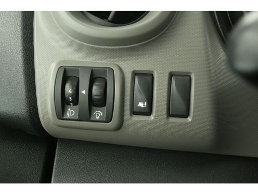 Renault Trafic 1.6 dCi T29 L2H1 Airco Camera Cruise 3 Persoons PDC Stoelverw. Elektrpakket Trekhaak ActivLease financial lease