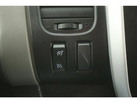 Renault Trafic 1.6 dCi T29 L2H1 | Dubbele Cabine | 5 Persoons | Airco Cruise Camera Navi Trekhaak PDC 18''LMV ActivLease financial lease