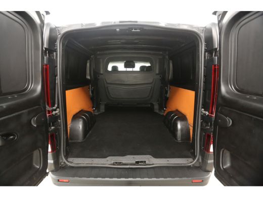 Renault Trafic 1.6 dCi T29 L2H1 | Dubbele Cabine | 5 Persoons | Airco Cruise Camera Navi Trekhaak PDC 18''LMV ActivLease financial lease