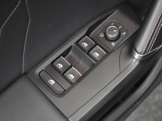 Seat Formentor 1.4 TSI e-Hybrid Essential 204pk | Adaptief cruise control | Camera achter | Navigatie | Privacy ... ActivLease financial lease