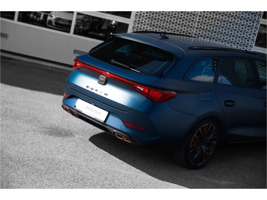Seat Leon Sportstourer 1.4 e-Hybrid VZ Business | Vol. Leder | Panoramadak | Carplay | Camera ActivLease financial lease