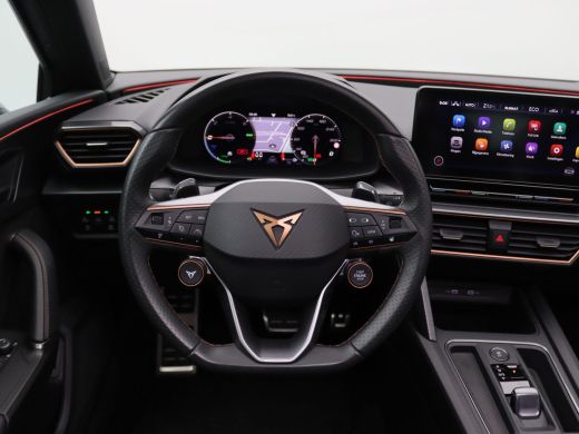 Seat Leon Sportstourer 1.4 e-Hybrid VZ Performance 245PK DSG full led, panoramdak, adaptive cruise, side assist, stuur-s... ActivLease financial lease