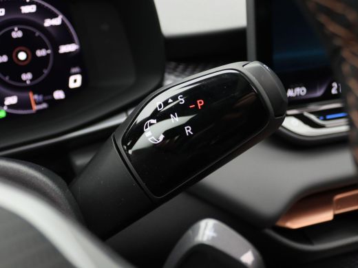 Seat Terramar 1.5 TSI e-Hybrid VZ Performance 272PK DSG matrix led, trekhaak, Sennheiser audio, 360gr. camera, ... ActivLease financial lease