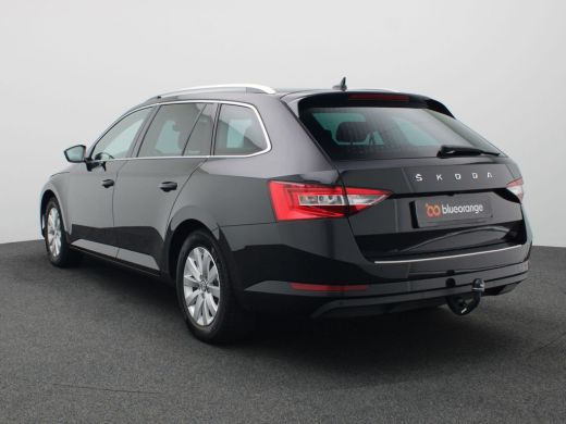 Skoda Superb Combi 1.4 TSI iV Business Edition Plus 218PK DSG full led, trekhaak, cruise control met travel as... ActivLease financial lease