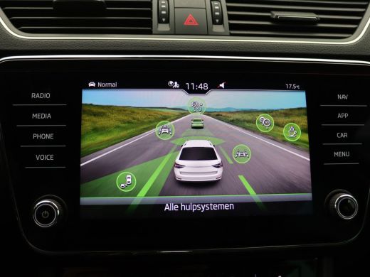 Skoda Superb Combi 1.4 TSI iV Business Edition Plus 218PK DSG full led, trekhaak, cruise control met travel as... ActivLease financial lease