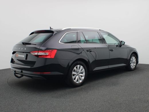 Skoda Superb Combi 1.4 TSI iV Business Edition Plus 218PK DSG full led, trekhaak, cruise control met travel as... ActivLease financial lease