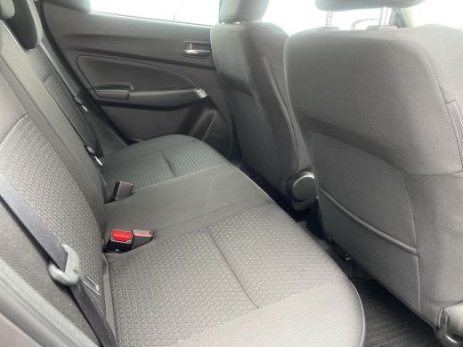 Suzuki Swift 1.2 Style Smart Hybrid Automaat | Climate Control | Navigatiesysteem | Stoelverwarming | Achterui... ActivLease financial lease
