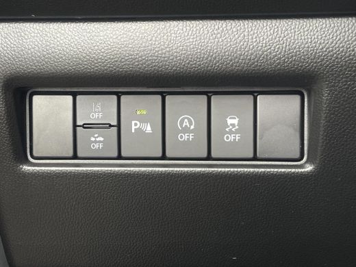 Suzuki Swift 1.2 Style Smart Hybrid Automaat | Climate Control | Navigatiesysteem | Stoelverwarming | Achterui... ActivLease financial lease