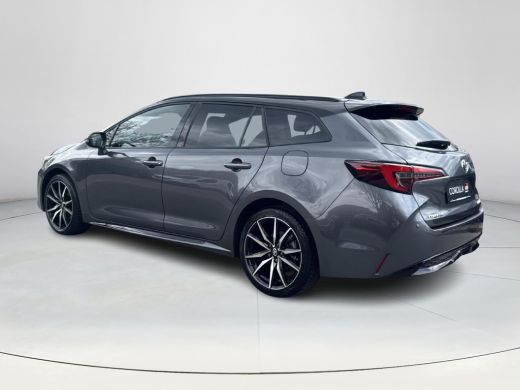 Toyota Corolla Touring Sports Hybrid 200 GR Sport | 06-10141018 Voor meer informatie ActivLease financial lease