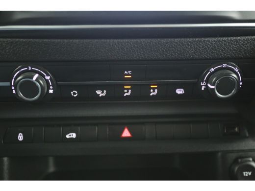 Toyota ProAce Worker 2.0 L2H1 145PK Airco Cruise Carplay 3 Persoons Parkeersensoren Schuifdeur ActivLease financial lease