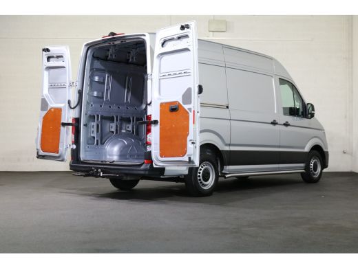 Volkswagen Crafter 2.0 TDI 140pk L3 H3 Automaat Airco Navigatie Trekhaak ActivLease financial lease